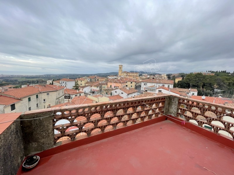 Rosignano Marittimo  detached house in the historic medieval center with  sea view terrace