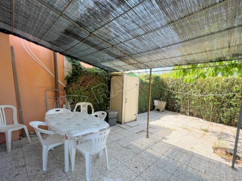 with garden and parking- 250 mt from the sea